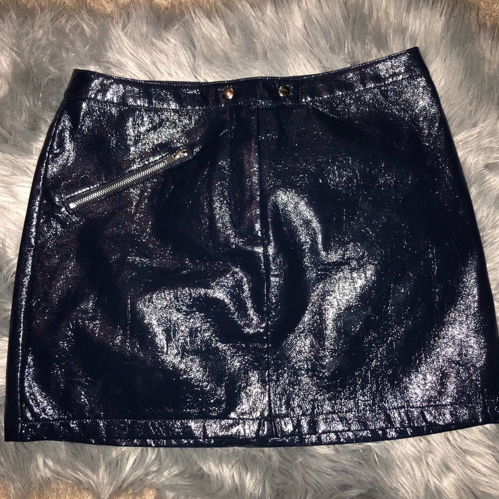 Honey bum pleather mini skirt